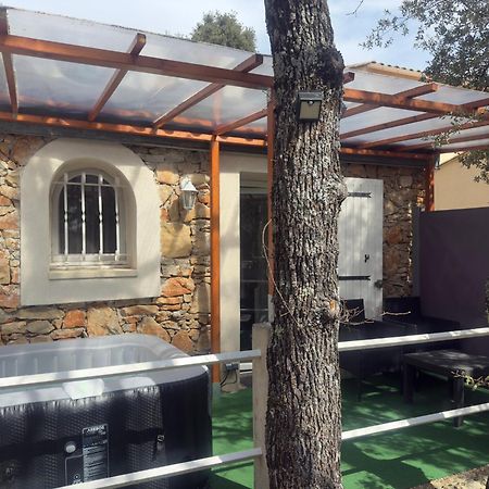 Votre Cocon En Pierre Et Son Spa En Option Gite Le Repos Des Chenes Régusse Exterior foto